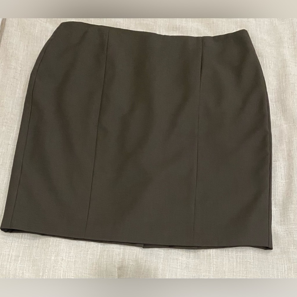 Ann Taylor petite dark taupe fully lined skirt Size 12P